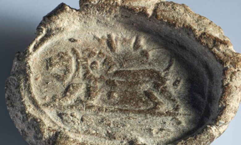 Arqueólogos encontraram um selo antigo que pode revelar séculos de mistérios