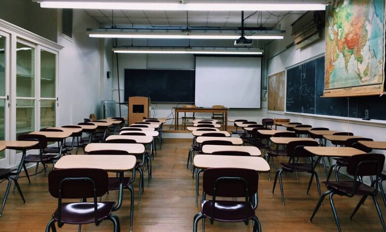 Fecham todas as escolas em 16 de setembro: Crianças e adolescentes ficarão em casa