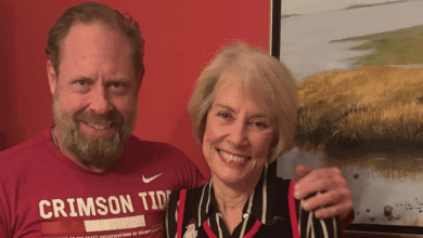 Filho m4ta a própria mãe e p0lícia investiga possível influência de inteligência artificial… Ver mais