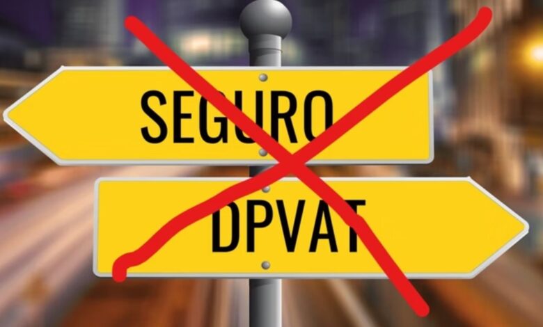 Fim do DPVAT retira R$ 580 milhões do SUS e deixa motociclistas sem indenização. Debate sobre retorno do seguro volta ao Congresso.