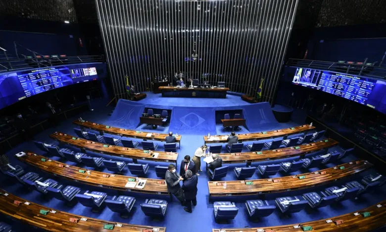 Governo aprova lei que pode te deixar na rua por causa de dívidas atrasadas
