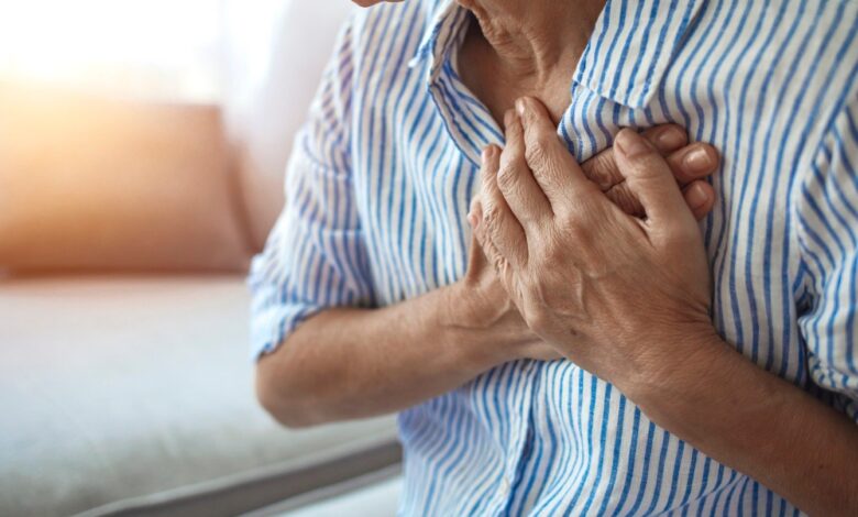 Hábito diário dos brasileiros pode aumentar em 50% o risco de infarto e AVC