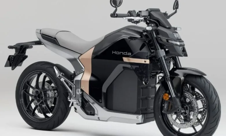 Honda lança primeira moto elétrica com 130 km de autonomia