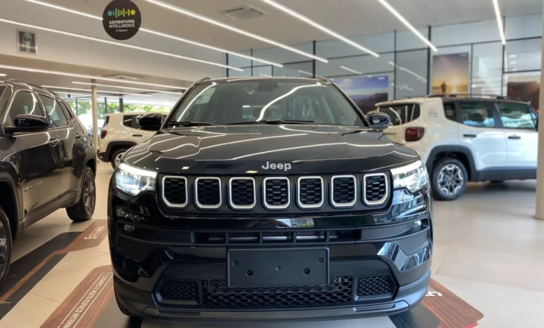 Com desconto de R$ 32.438, Jeep Compass Sport custa menos que Tiggo 7 Sport