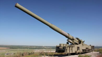 O canhão atômico dos EUA que disparou uma bomba nuclear de 15 quilotons em 1953, tinha 84 toneladas, viajava em ferrovia e poderia arrasar cidades inteiras — o insano M65 Atomic Annie da Guerra Fria que assustou Moscou