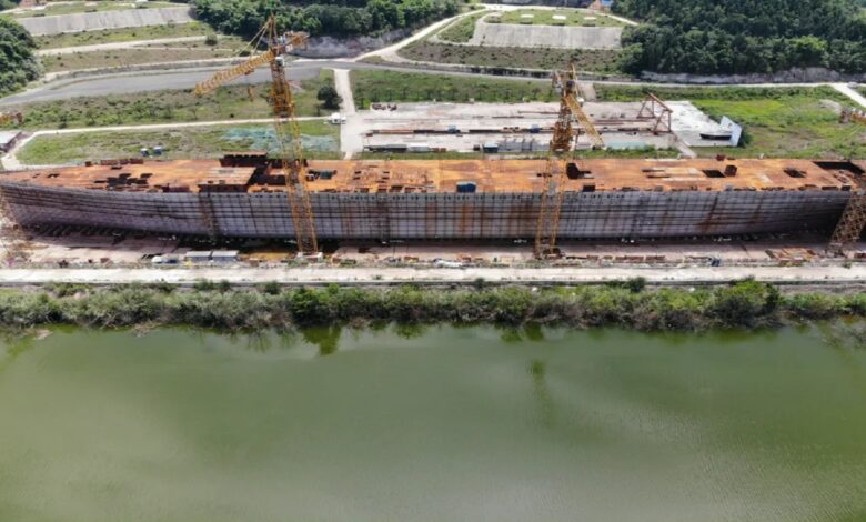 Magnata chinês gasta US$ 155 milhões e mais de uma década para erguer réplica gigante do Titanic