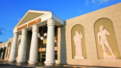 Shopping Aricanduva, o maior shopping do Brasil, reúne mais de 500 lojas, 15 mil vagas e cinemas em um complexo que parece uma cidade inteira.