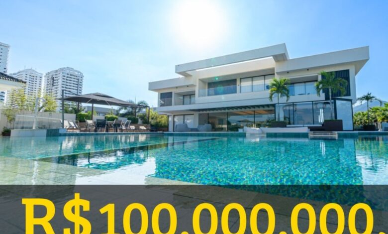 Mansão cinematográfica na Barra da Tijuca redefine o luxo com cinema exclusivo, adega para 5 mil rótulos e infraestrutura rara no mercado imobiliário