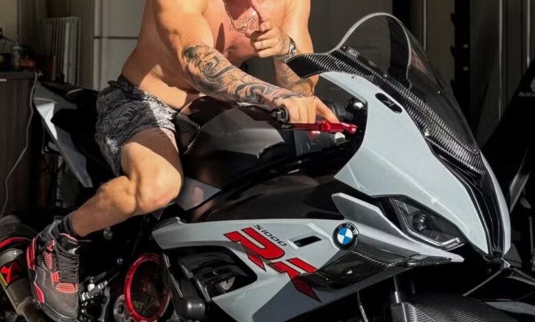 Marido da filha de Gugu exibe coleção de R$ 7 milhões e nova moto de luxo