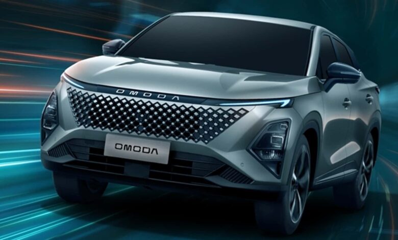 Novo Omoda 5 híbrido tem mais detalhes revelados e chega até dezembro