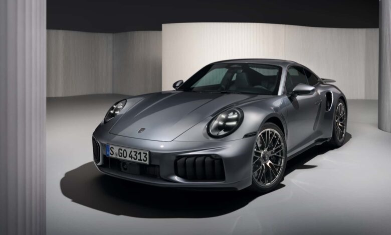 Novo Porsche 911 Turbo S é híbrido e o mais potente da história