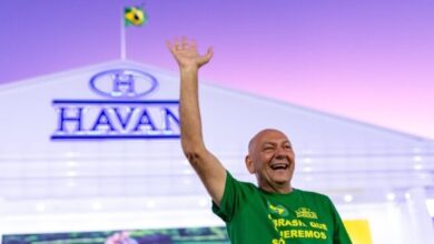 Havan, Luciano Hang, Vales-presente, natal