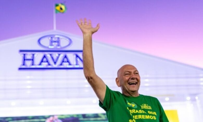 Havan, Luciano Hang, Vales-presente, natal