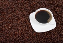 café preto ao acordar é o pior erro que você pode cometer