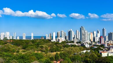 bom custo de vida, segurança e clima ensolarado