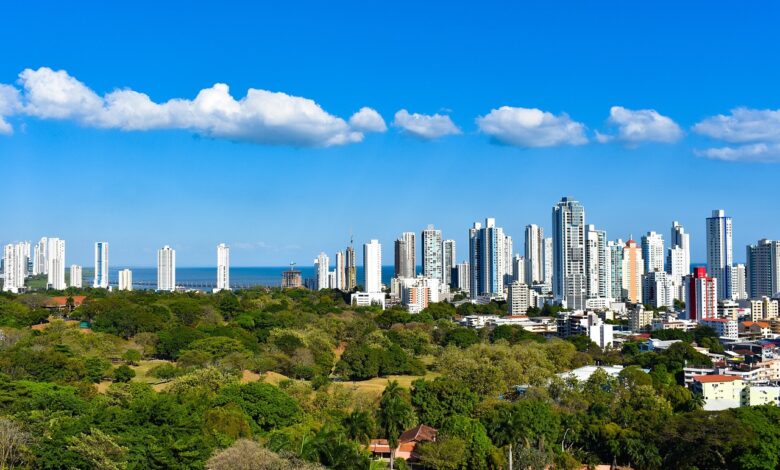bom custo de vida, segurança e clima ensolarado