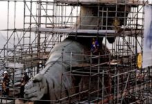 fase de construção do Cristo Redentor durou nove anos e foi um imenso desafio logístico que envolveu o transporte de materiais pela Estrada de Ferro do Corcovado e a montagem de peças francesas a 700 metros de altitude, sendo concluída sem nenhuma morte de operário
