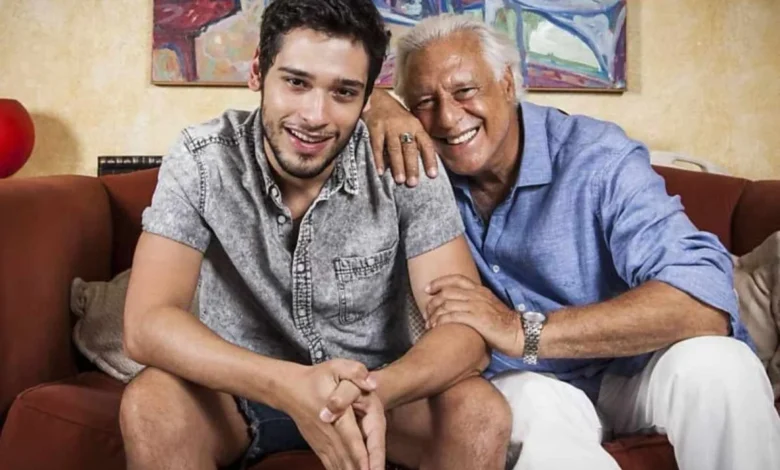Aos 78 anos, Antônio Fagundes revela que namora com menina de…Ver mais