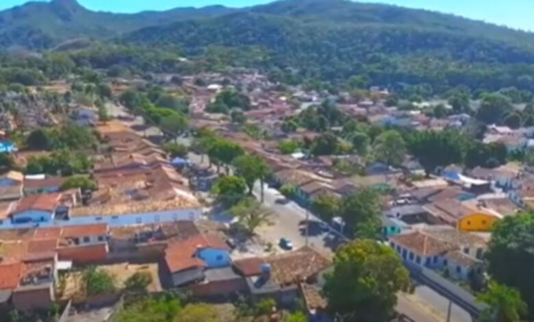 No coração do Brasil, a cidade histórica que abriga o maior festival de cinema ao ar livre da América Latina, transformando suas ruas de pedra em uma gigantesca sala de projeção