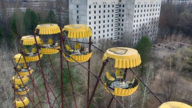 O desastre nuclear de Chernobyl expôs ao mundo o poder devastador da radiação após a explosão do Reator 4, revelando os impactos humanos e ambientais de uma tragédia sem precedentes.