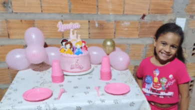 menina de 5 an0s vê festa das Princesas e faz pergunta que emocionou o Brasil... Veja mais