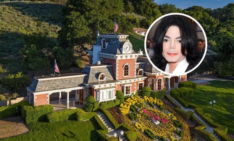 O icônico Neverland perdeu brinquedos e zoológico e hoje abriga mansão de 1.100 m² e cinema exclusivo. Descubra como está a propriedade