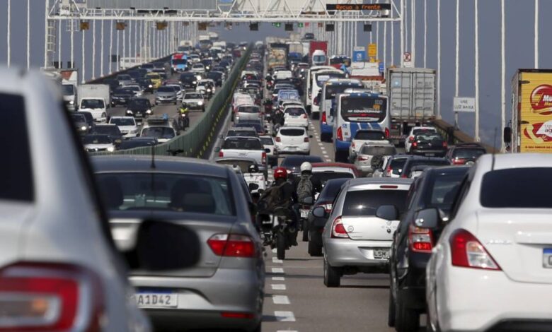 Com 13,29 km e mais de 150 mil veículos por dia, a Ponte Rio-Niterói integra tecnologia com mobilidade, usando sensores e drones em sua manutenção.