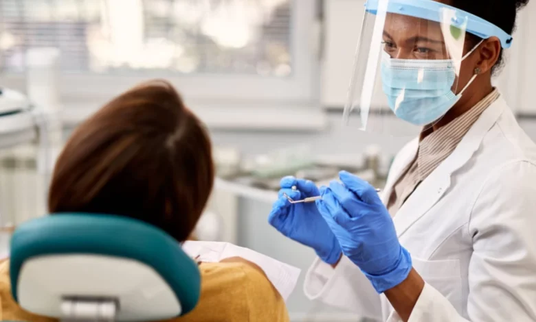 Porque existem dois dias do Dentista?