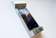 Capa de 2,7 kg usa fadiga física para reduzir vício em smartphones, custa até US$ 500 e busca financiamento no Kickstarter