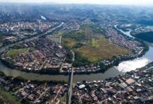 Planejada ao redor da CSN, a cidade do aço de Volta Redonda combina indústria forte, turismo crescente e qualidade de vida exemplar no Vale do Paraíba, mostrando como urbanismo e desenvolvimento podem caminhar juntos no Brasil.