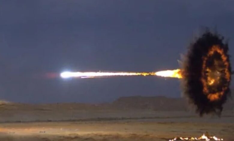 Como tanques estão perdendo terreno para mísseis anticarro, cargas moldadas e blindagens reativas explosivas, e por que sistemas de proteção ativa viraram peça central no campo de batalha.