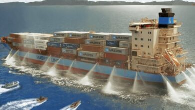 Como navios cargueiros usam canhões de água e defesa sem armas para enfrentar piratas somalis e rebeldes Houthis no Mar Vermelho sem depender só de escoltas