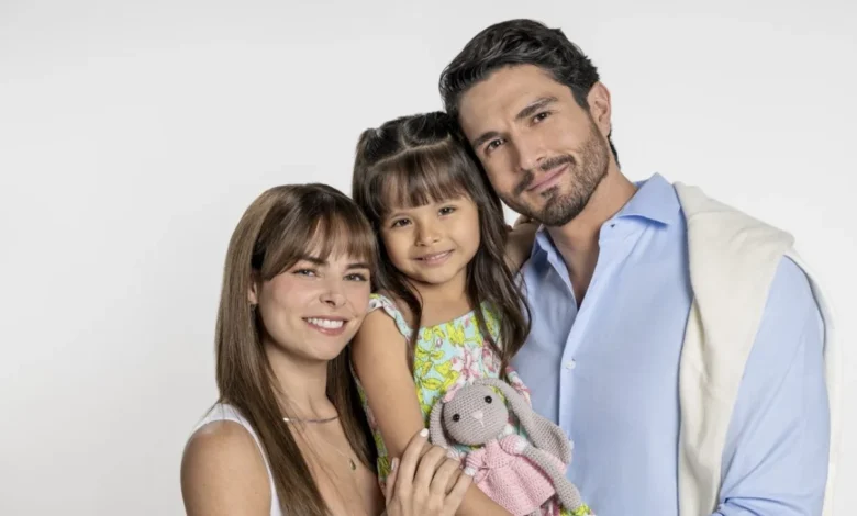 Protagonistas da novela 'Presente de Amor'. Foto: Divulga&ccedil;&atilde;o/Televisa