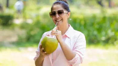 Água de coco emagrece? Veja 4 mitos e verdade sobre o consumo da bebida