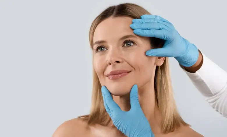 Entenda como o emagrecimento acelerado pode provocar flacidez e perda de volume facial