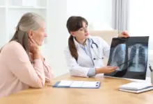 Infecção pulmonar: 10 sintomas que podem indicar a doença