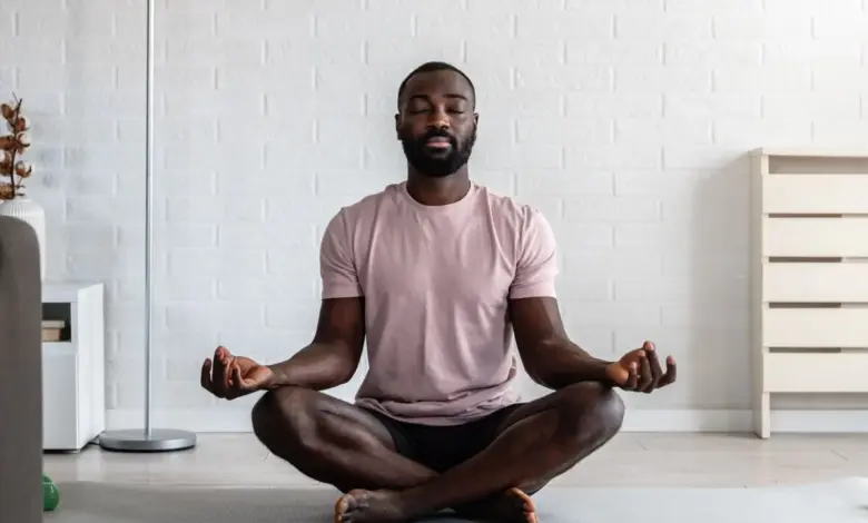 Comece a meditar: 4 dicas para colocar a prática na rotina