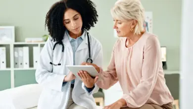 Exames normais e sintomas persistentes: entenda por que não ignorar os sinais após os 40 anos