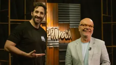 Rafinha Bastos e Marcelo Tas. Foto Nadja Kouchi/ Acervo TV Cultura