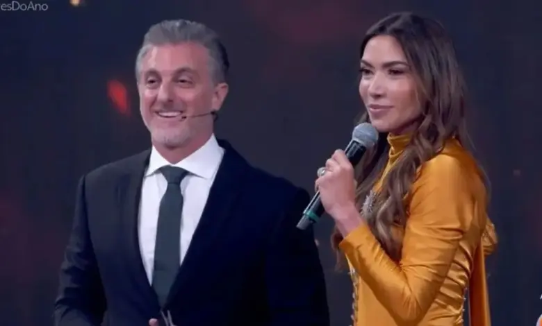 Luciano Huck e Patrícia Abravanel. Foto: Reprodução/TV Globo