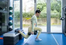 Agachamento búlgaro: 5 motivos para incluir o exercício na sua rotina