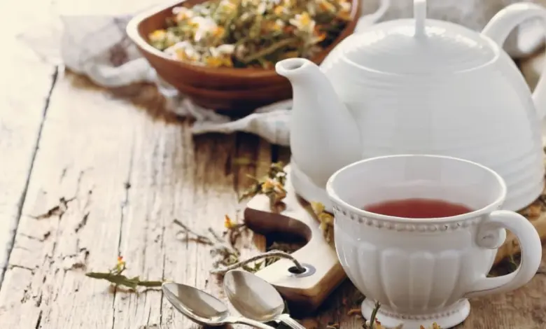Chás naturais: 7 plantas que devem ser consumidas com cuidado