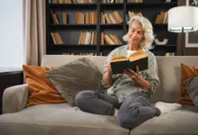 Leitura na terceira idade: veja como o hábito ajuda a fortalecer o cérebro