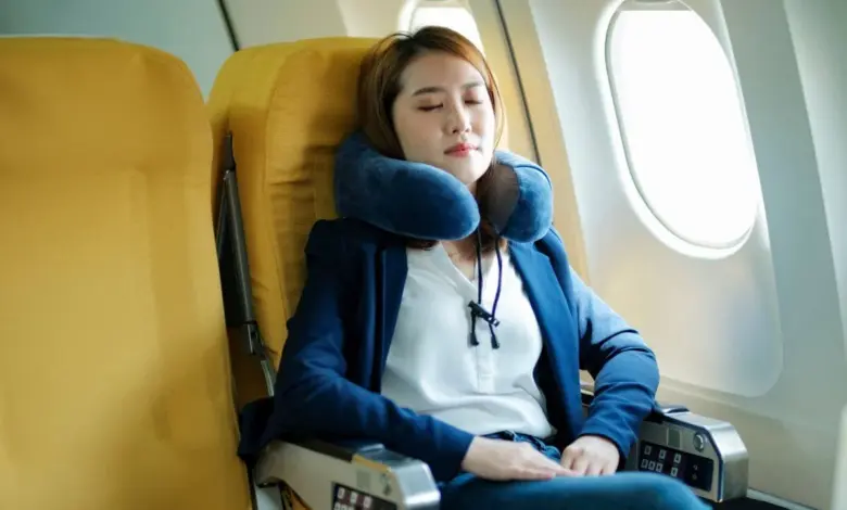 Vai viajar no feriado? Veja 7 dicas para proteger a coluna e evitar dores