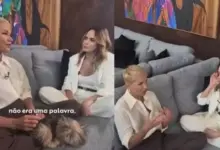 Ana Paula Renault recebe abraço de Xuxa em encontro no 'Fantástico'