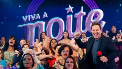 Luis Ricardo apresenta o Viva a Noite. Foto: Divulgação/SBT