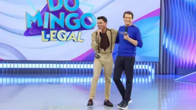 Felipe Araújo é a atração musical do 'Domingo Legal'