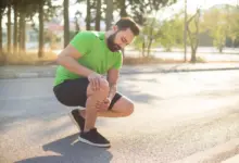 Dor no joelho? Veja 6 cuidados para aliviar o desconforto