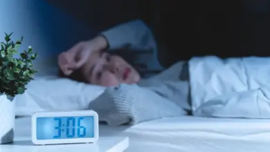 Dormir mal engorda? Entenda a relação com o metabolismo
