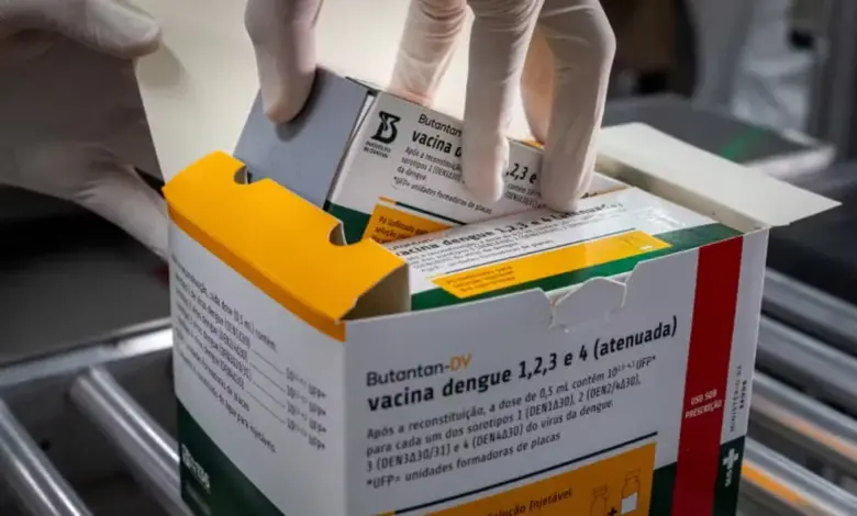 Vacina do Butantan começa a ser aplicada em pessoas de 59 anos e amplia acesso ao público geral em SP